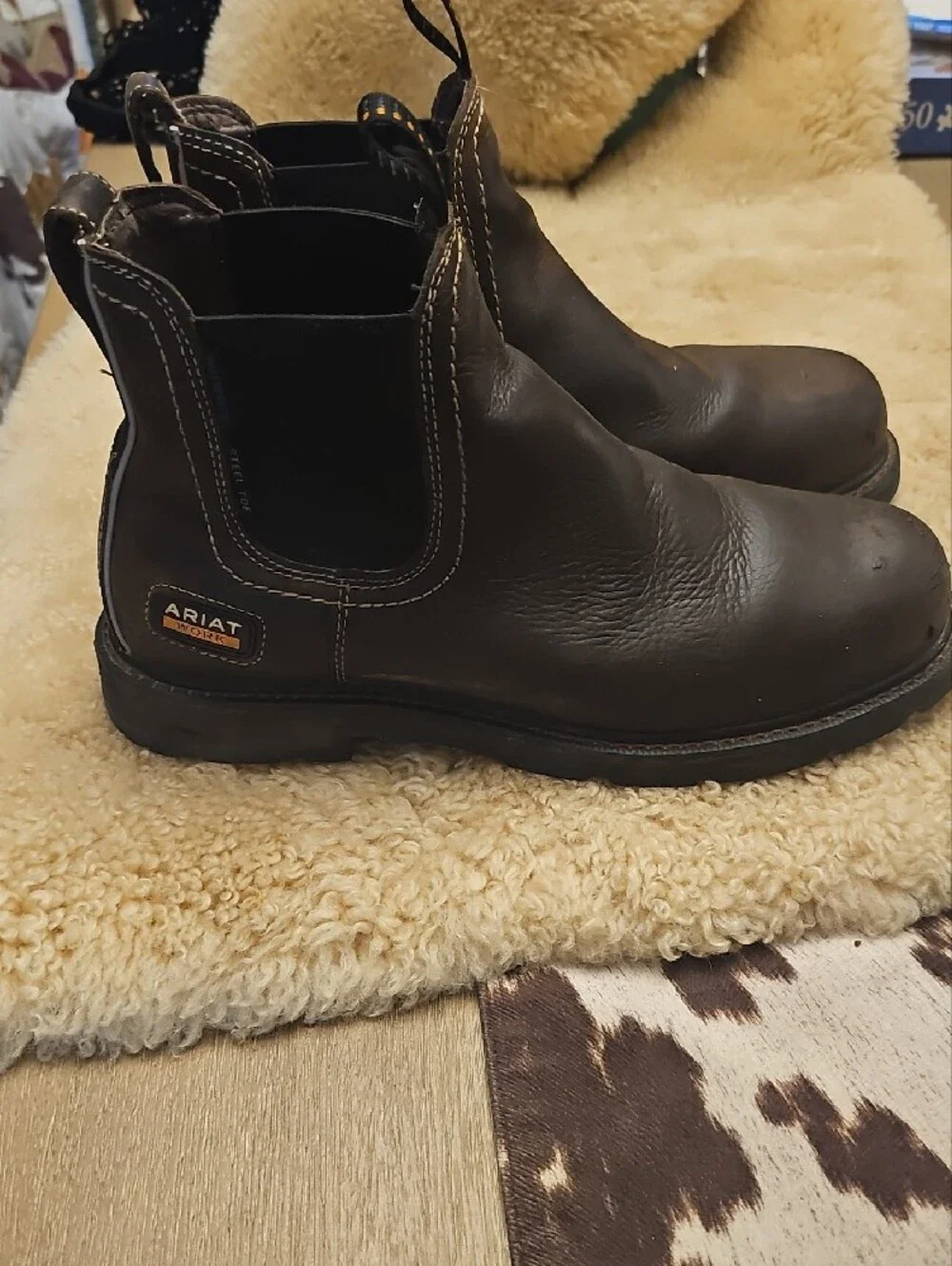 Ariat Brown Leather Men's Chukka Boots with Contrast Stitching